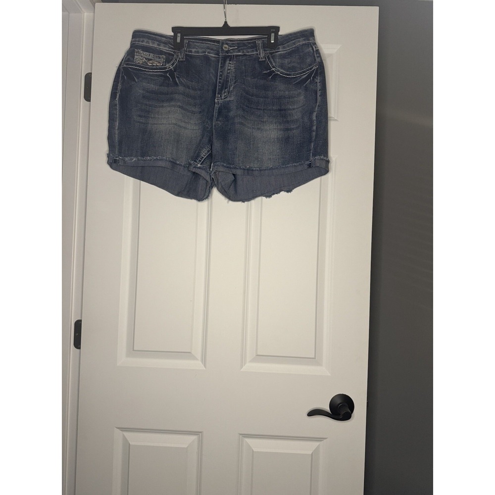 Cato Plus Size Premium Denim Jean Shorts 20w Blue W Rhinestones On Pockets Nwt